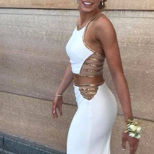 GORGEOUS prom dress- size 4 !!! Worn once